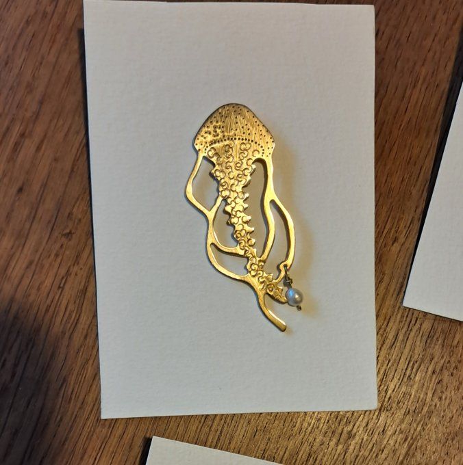 Broche méduse 